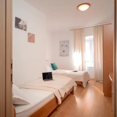 Apartamento T&t - Zf Hvar