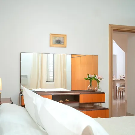 T&t - Zf Hvar Apartamento *
