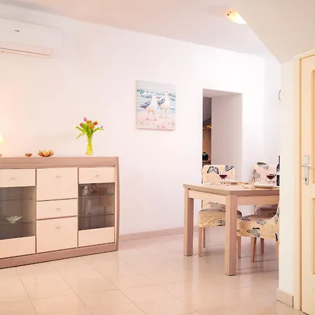 T&t - Zf Hvar Apartamento